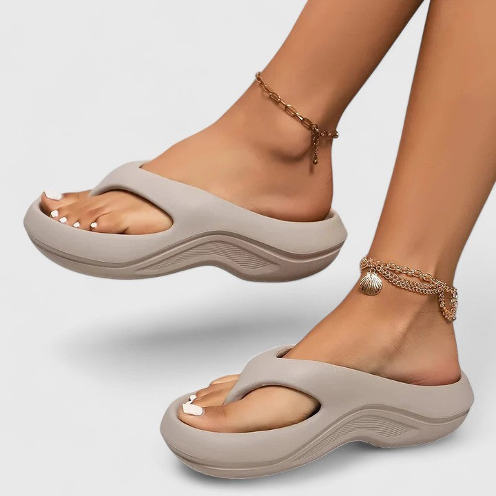 Eleni | Orthopädische Slide Sandalen