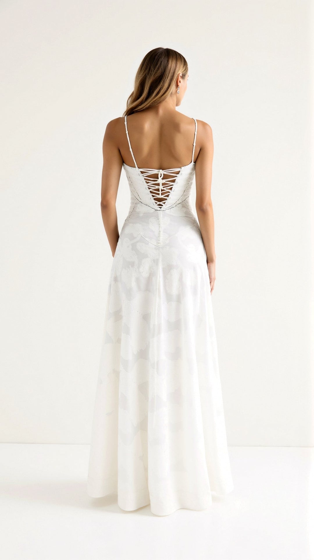 Aurelia | Schlichte Raffinesse hochzeitsgast kleid