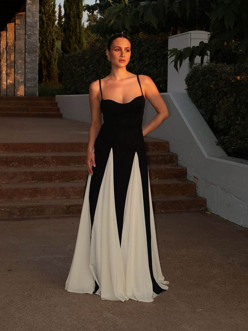 Alexa | Elegante Kontraste Maxi Kleid